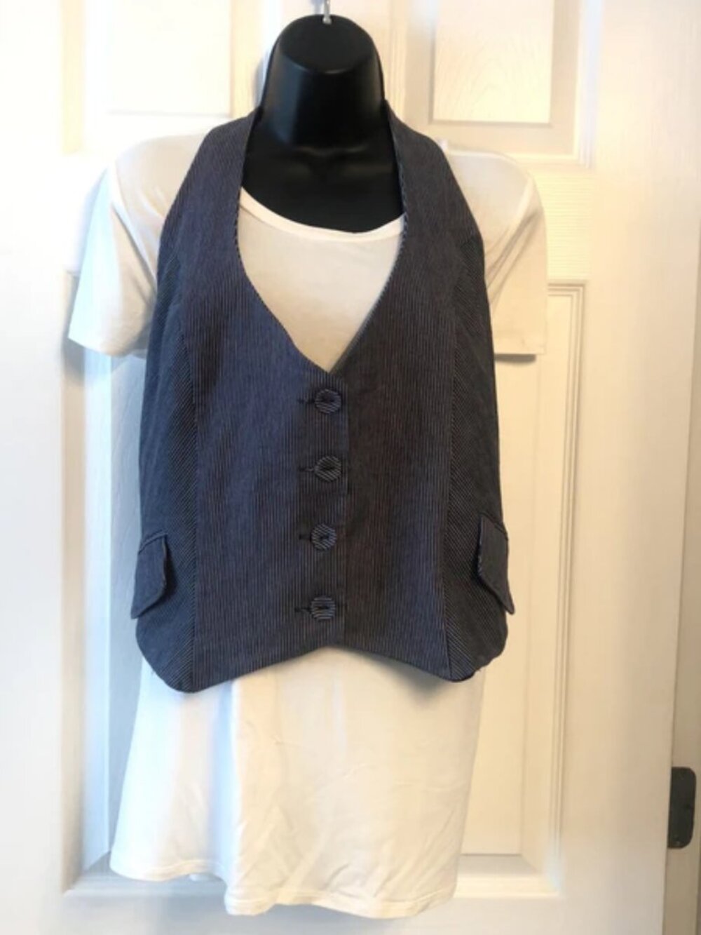Torrid plus size 2 navy and white pinstriped vest